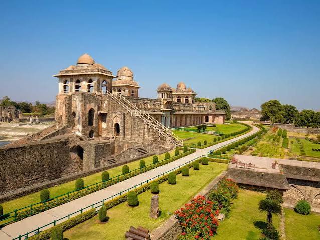 Madhya Pradesh Pilgrimage Golden Triangle tour